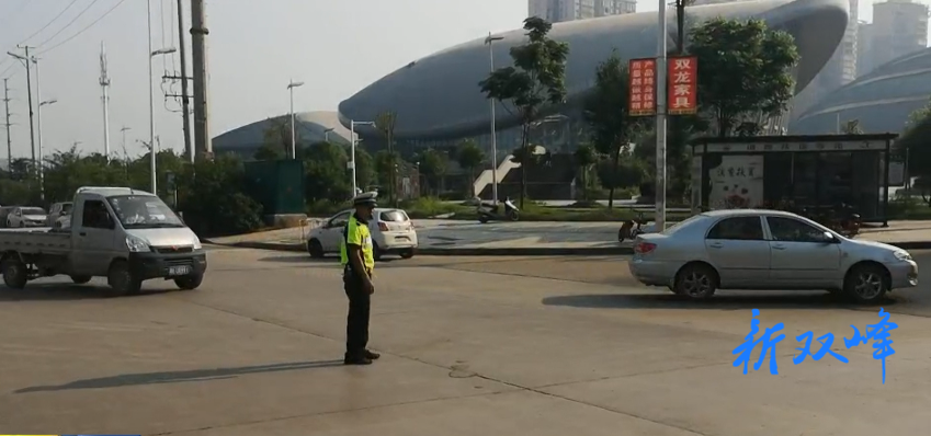 县交警大队：确保高考期间道路交通安全有序