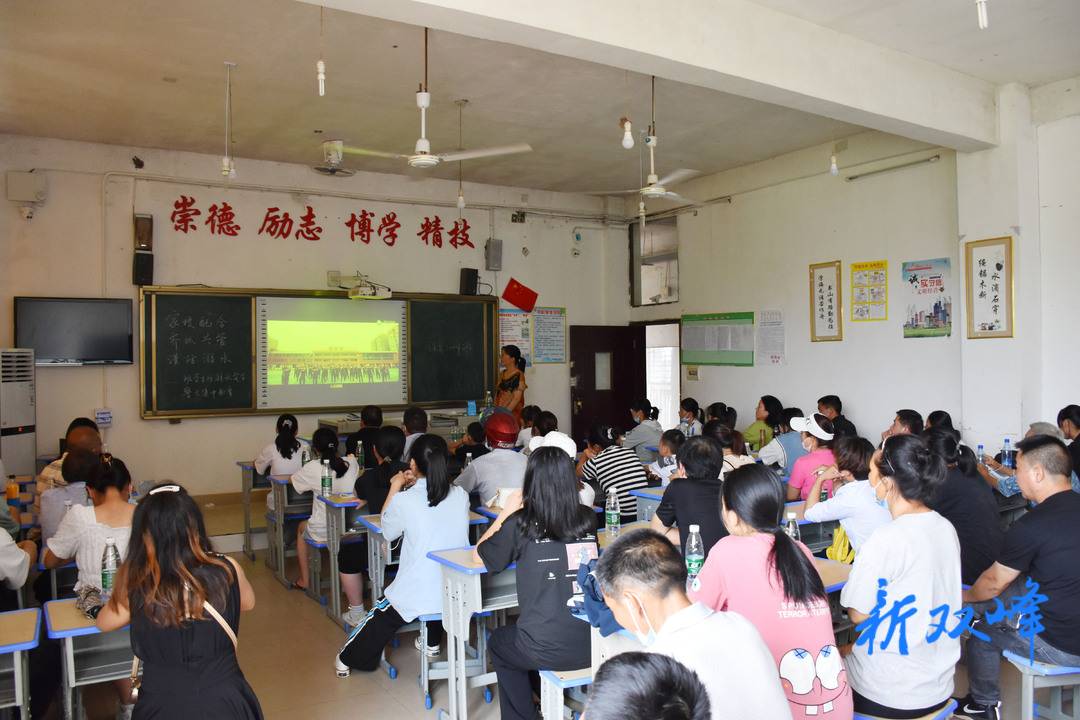 防溺水：县职业中专学校