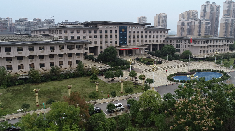 李基联主持召开县人民政府2021年第17次常务会议
