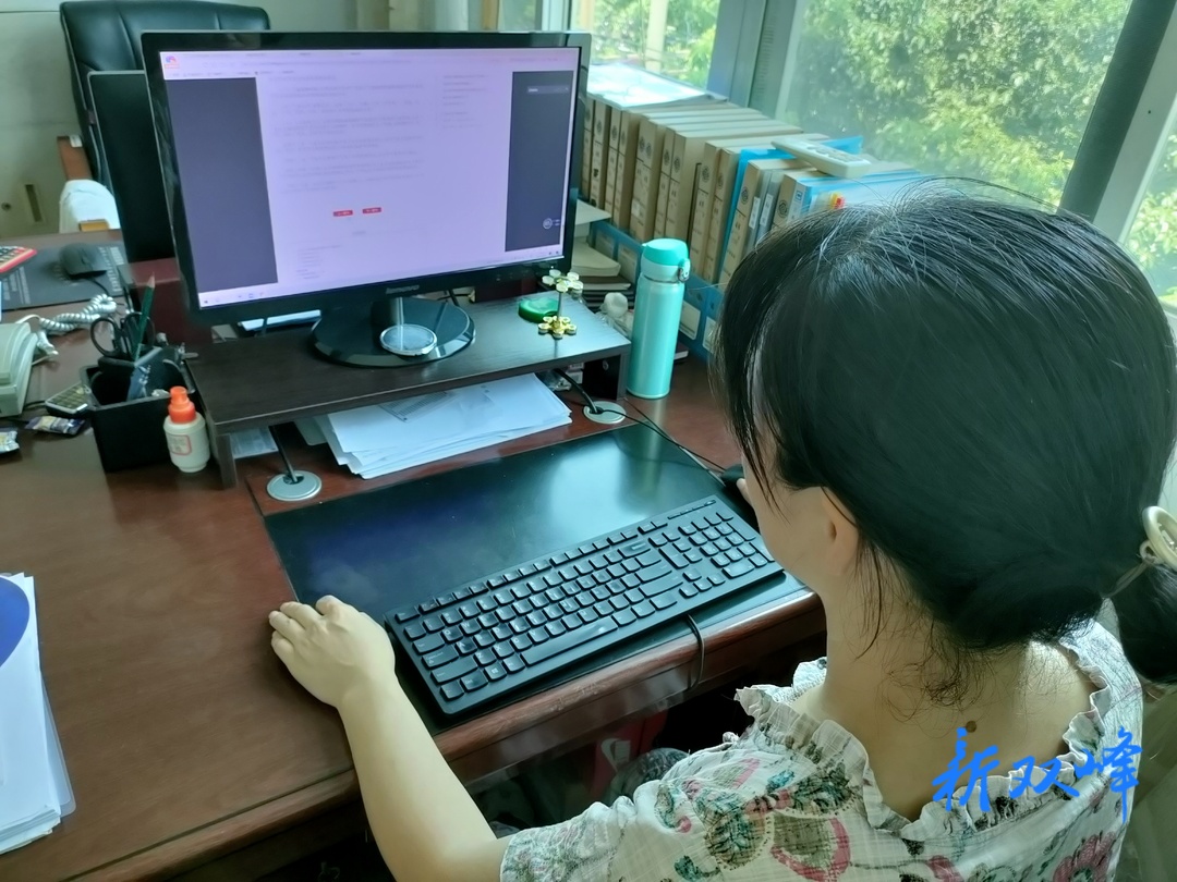 双峰县气象局积极组织2021年度普法考试