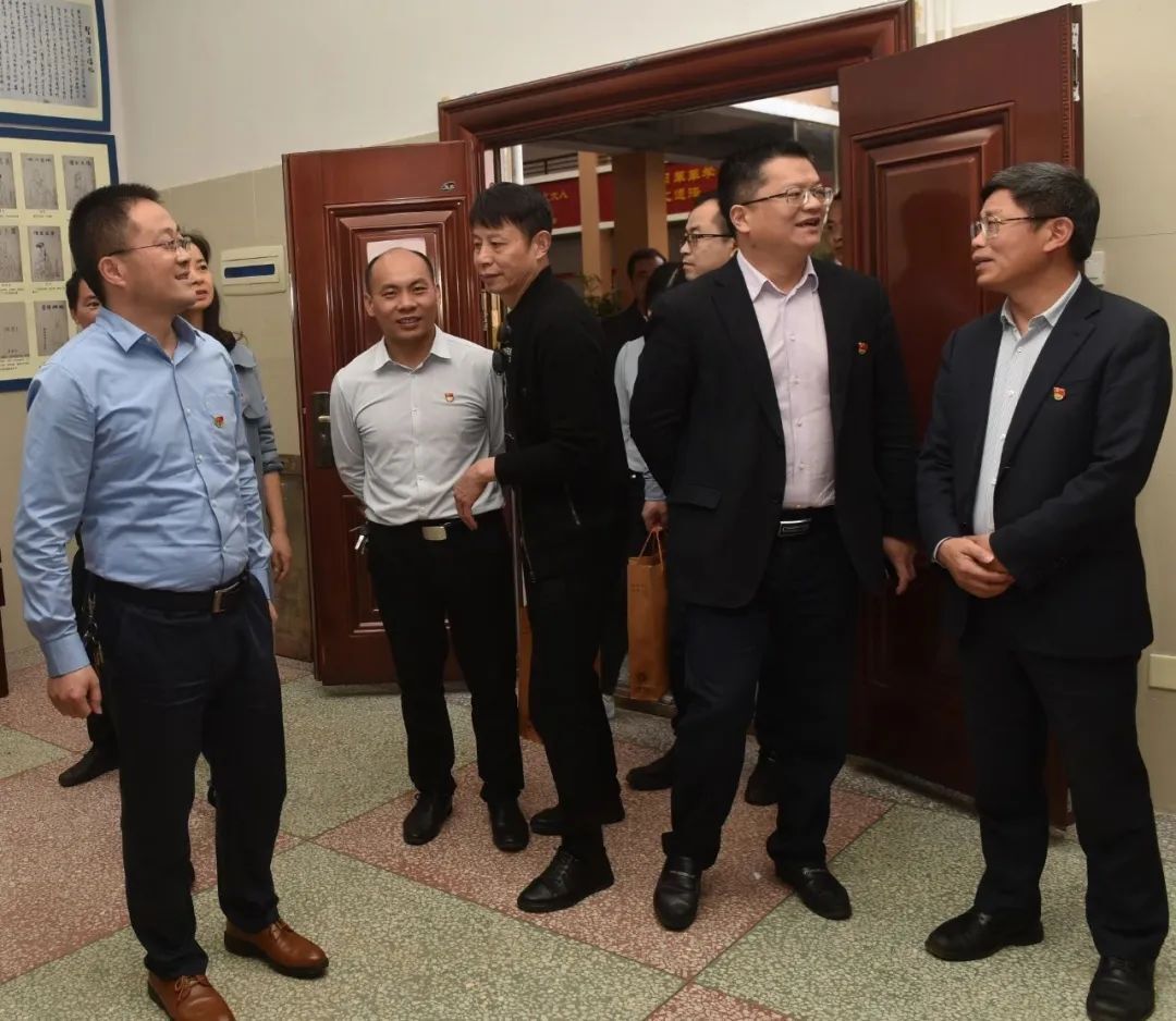 全市两新组织党务骨干来双观摩交流