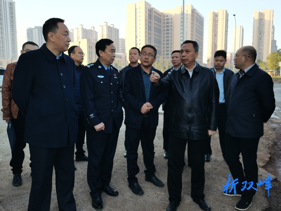 彭石清：全力营造安全、畅通、有序、和谐的道路通行环境