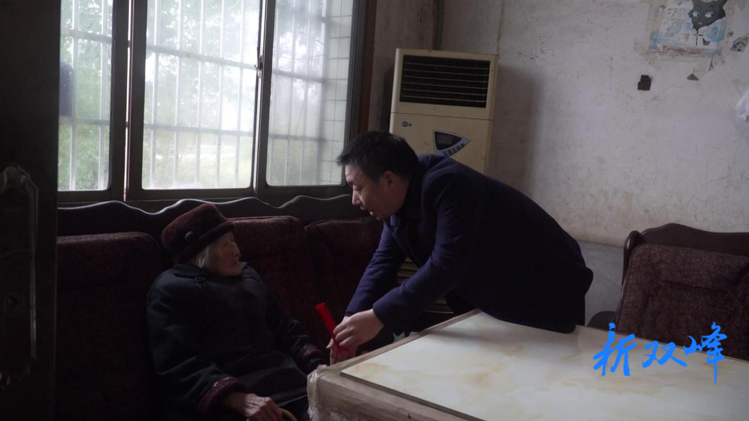 梓门桥镇：节前慰问送温暖 真情祝福暖民心