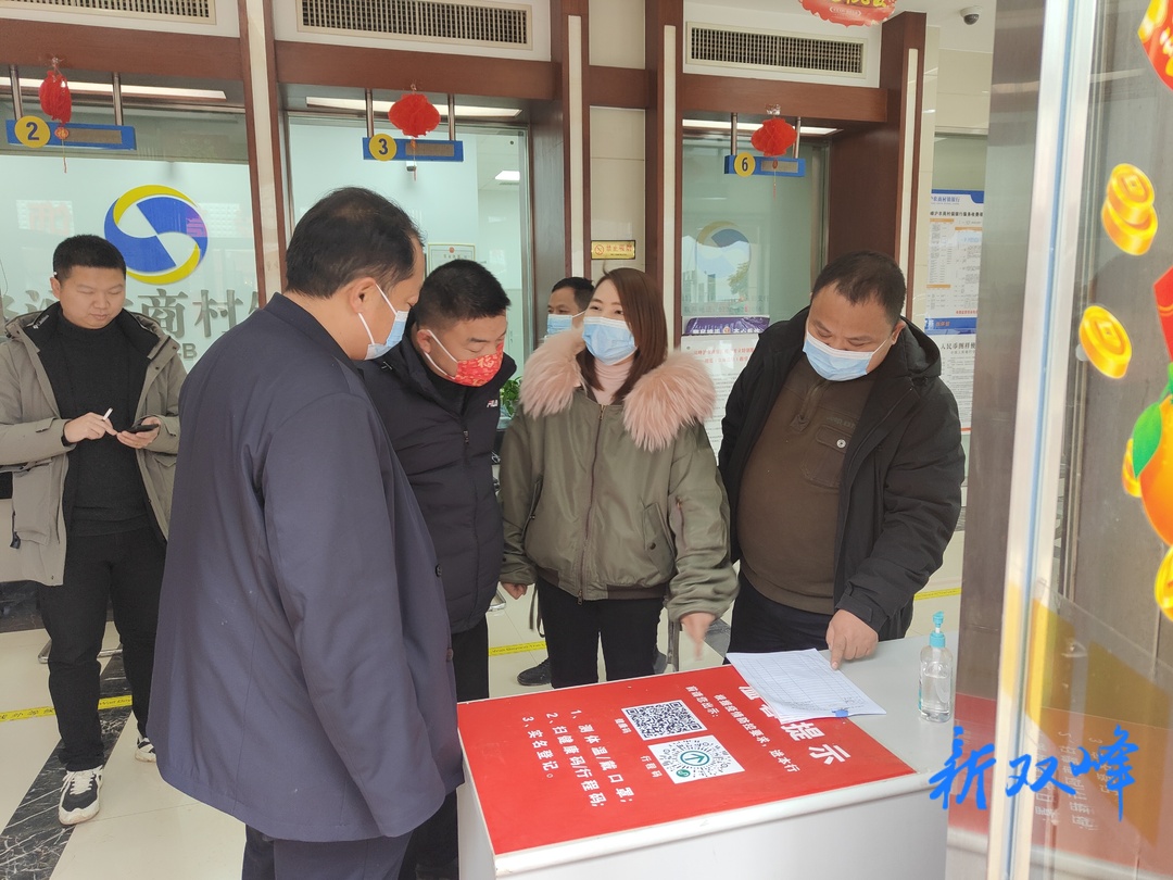 走马街镇人大代表助力城区环境卫生整治