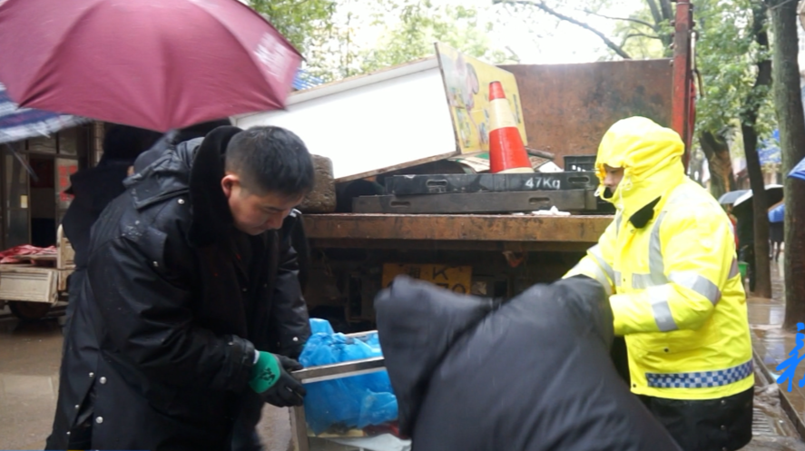 走马街镇开展城区集中整治行动