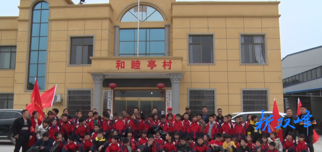 杏子铺镇校村联动整治人居环境