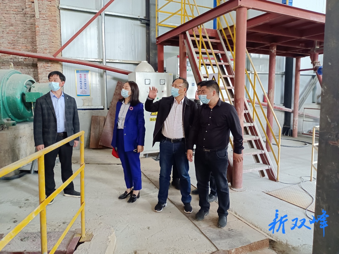 段平屏到梓门桥镇调研企业生产工作