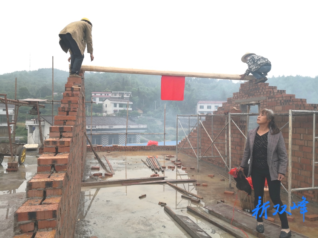 圆垛！杏子铺镇高速公路拆迁户第一家另建新房主体竣工