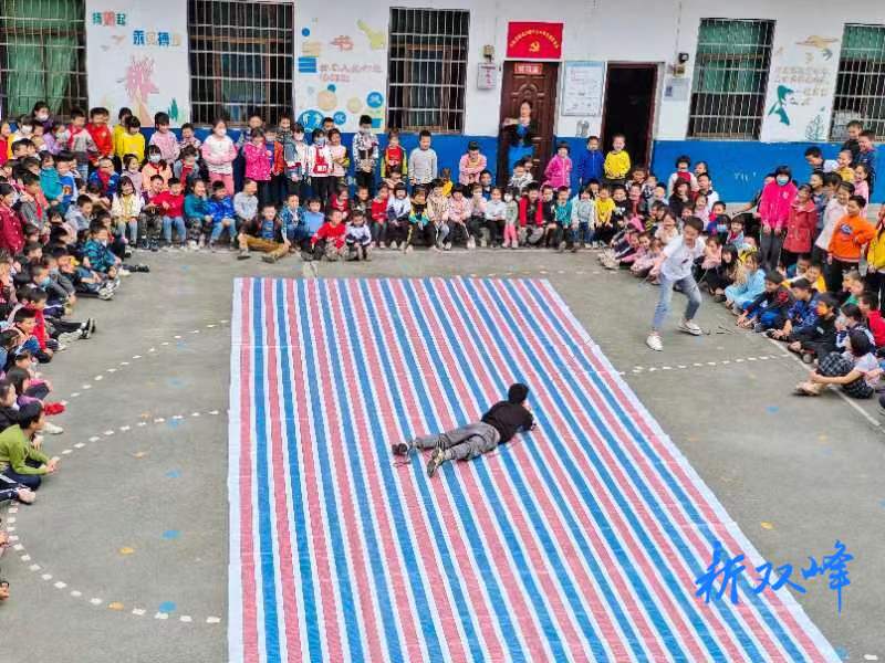 沙塘中心小学：以练促防 安全“童”行