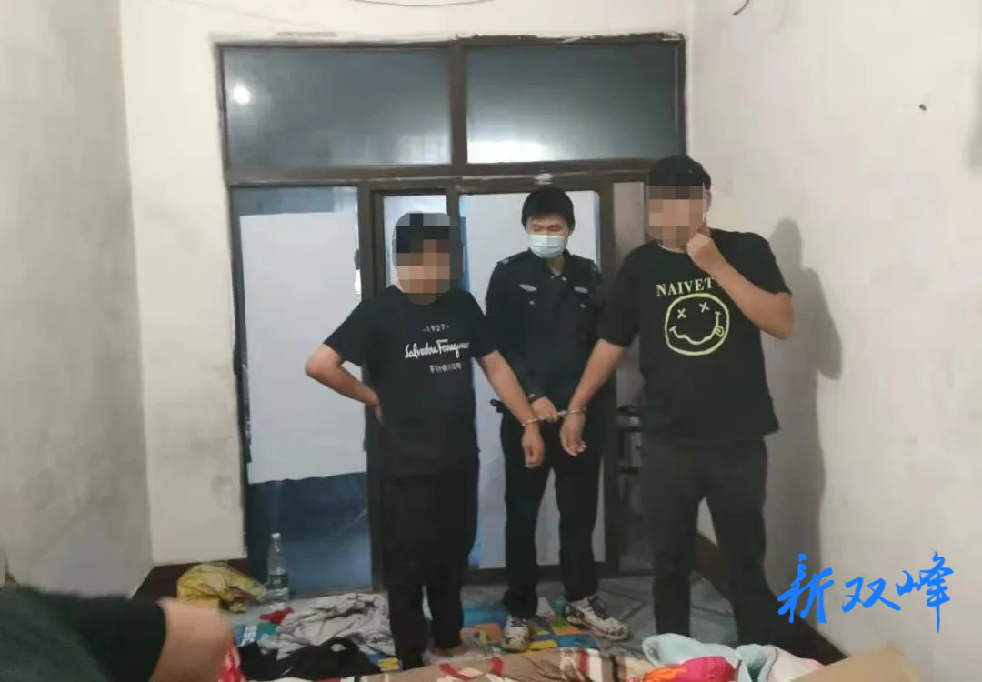 贩卖假证件，三名男子被采取刑事强制措施