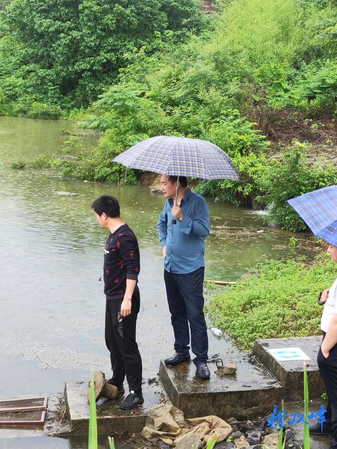 三塘铺镇全力做好防汛工作 确保群众生命安全