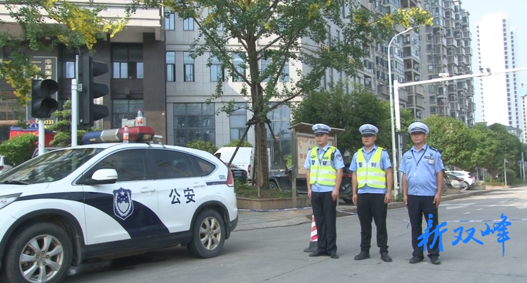 双峰县交警大队：全力为高考保驾护航