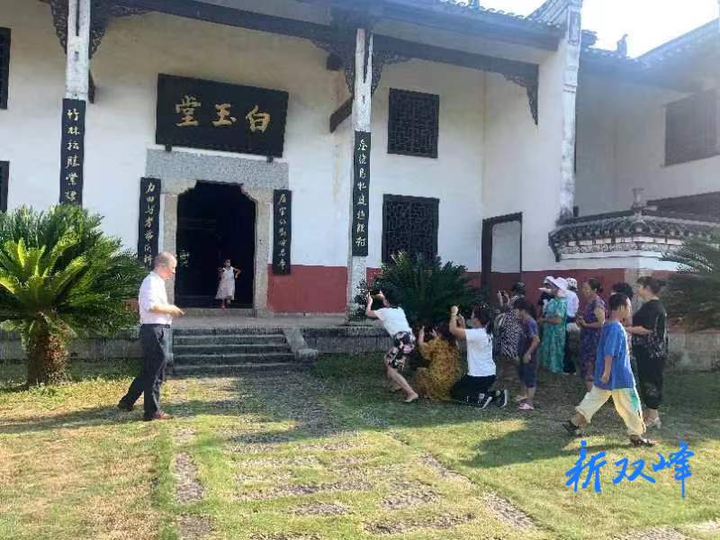 荷叶镇天坪村：学习短视频，助力新农村