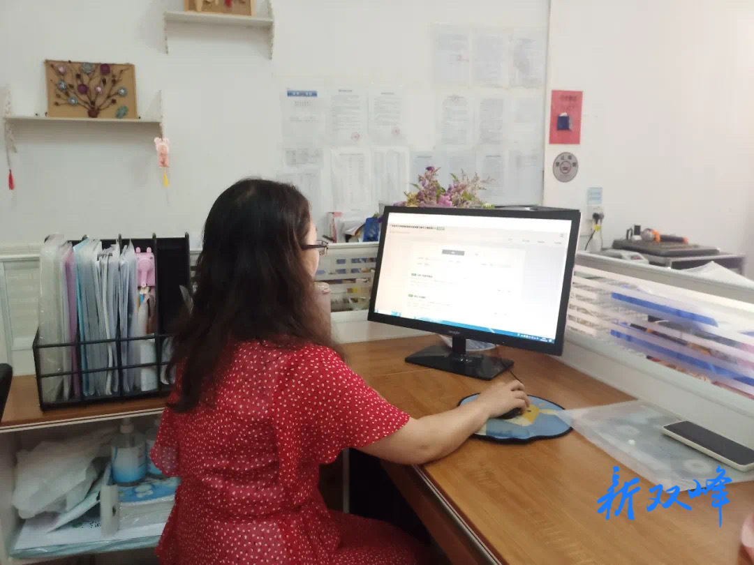 杏子中心学校：信息技术应用能力提升工程2.0网络研修全覆盖