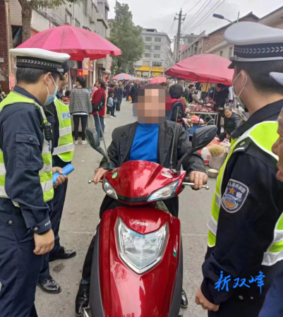【喜迎二十大 忠诚保平安】无证驾驶摩托车，花门镇7人被依法予以行政拘留！