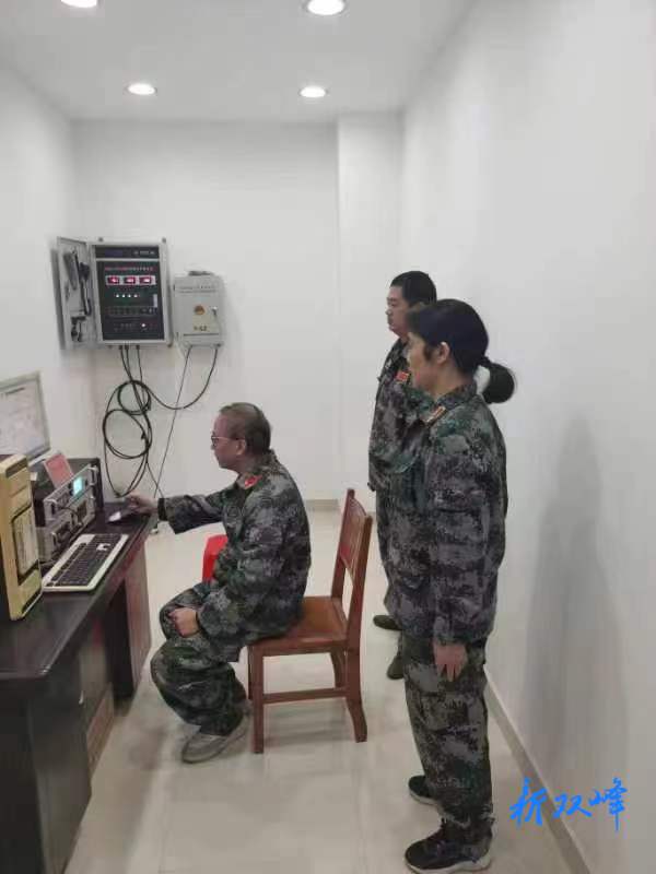 双峰县举行第十七个防空警报试鸣日活动