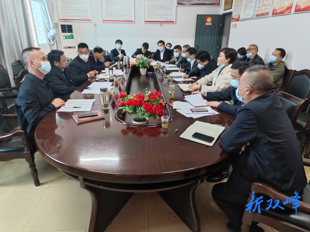 李基联调度县中医医院整体搬迁工作时强调：奋战七个月，确保2023年6月30日前全面完成整体搬迁