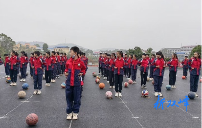 杏子中心小学：多彩课间，活力满校园