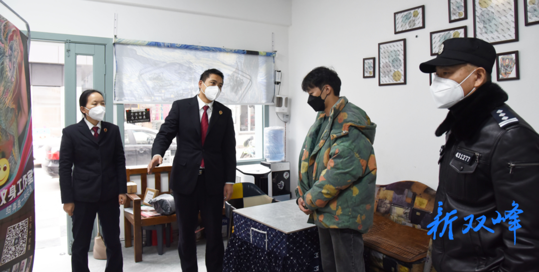 双峰县检察院：检察官回访文身店 督促禁止为未成年人文身