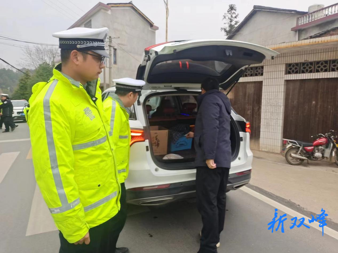 沙塘乡持续开展乡村道路安全顽瘴痼疾专项集中整治行动