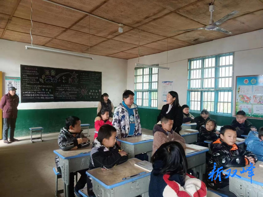 花门镇大托学校：迎阅读督导评估，促书香校园建设