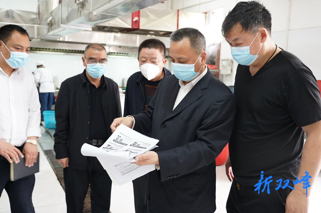 彭石清督导检查食品安全工作