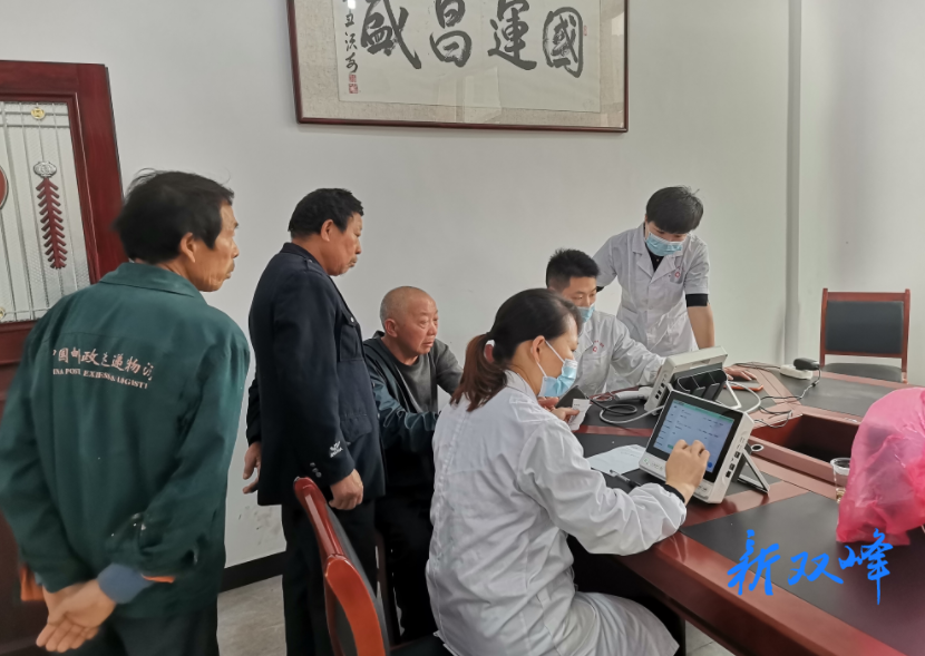 走马街镇科协：健康知识送下村 义诊活动暖人心