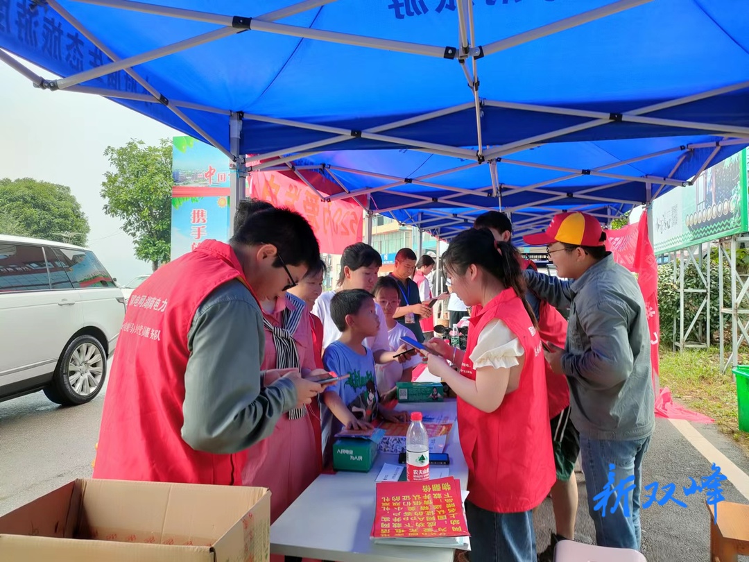 国网双峰县供电公司：答疑解惑进景区