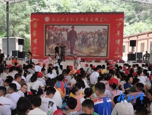 杏子鋪鎮中心學校師生赴韶山開展紅色研學之旅