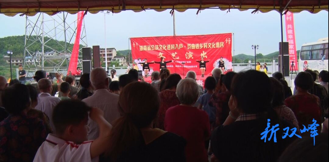 杏子铺镇：“送戏下乡”受追捧 文化惠民添活力