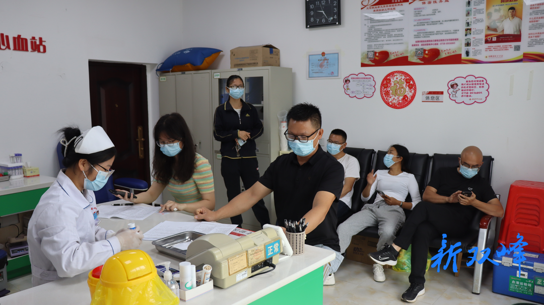 无偿献血助伤者 有情善举暖人心