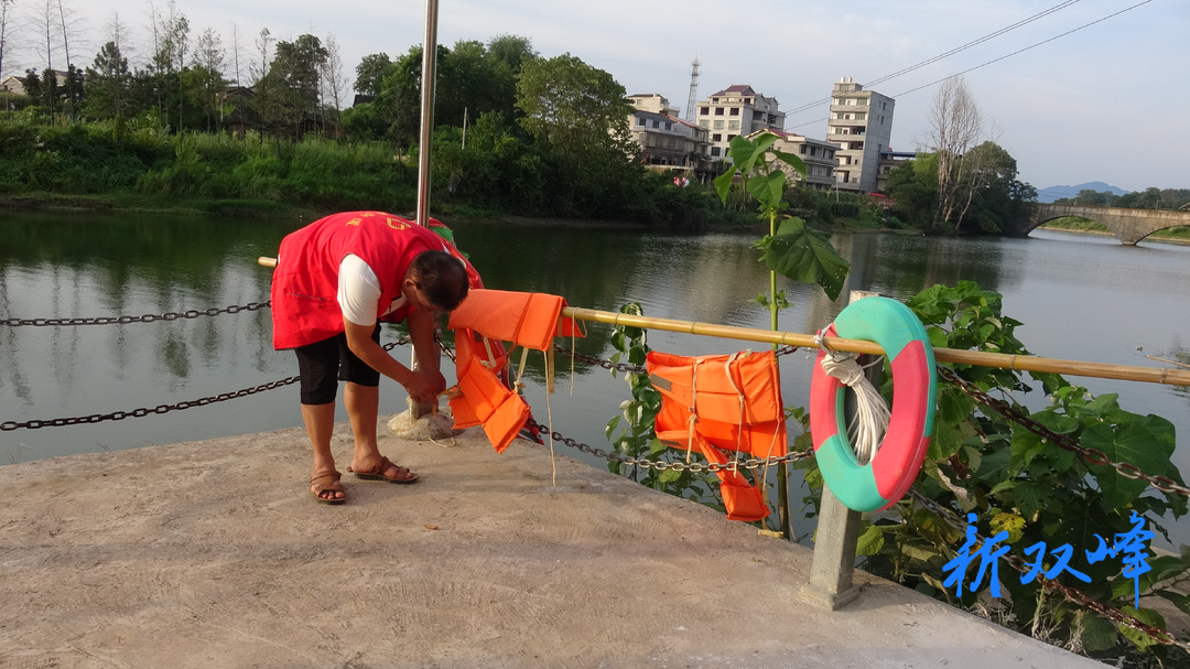 永丰街道：加强重点水域巡查，织密防溺水“安全网”