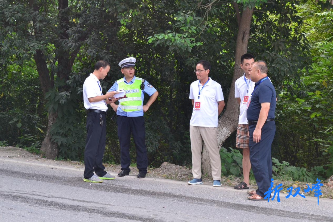 洪山殿镇组织开展道路交通安全执法检查