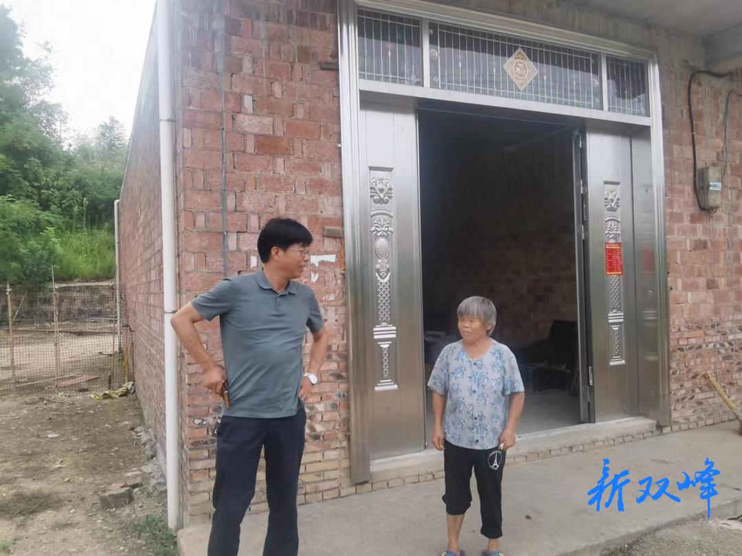县自然资源局开展巩固拓展脱贫攻坚成果同乡村振兴有效衔接工作调研