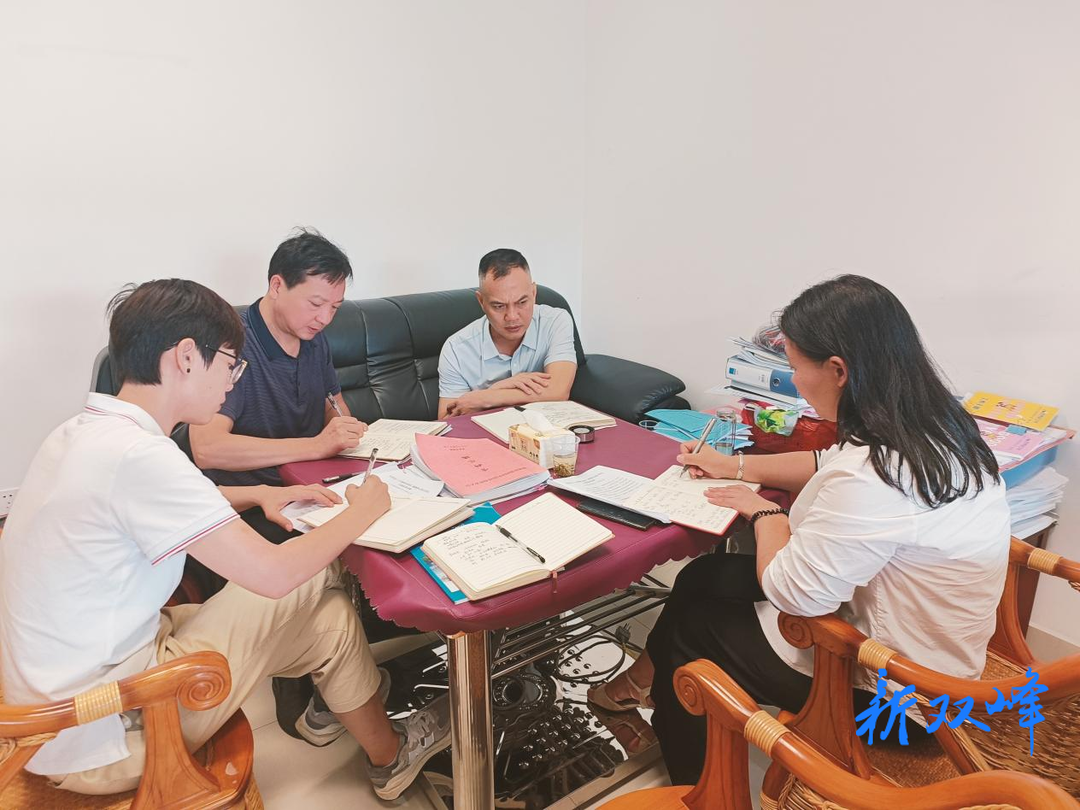 縣領導到縣僑聯調研工作