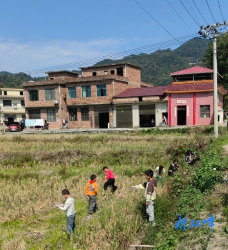 沙塘鄉輝田學校開展校園周邊環境衛生專項大整治活動