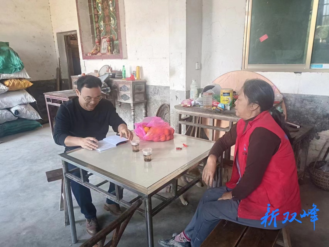 与群众面对面心连心，荷叶镇深入践行“浦江经验”