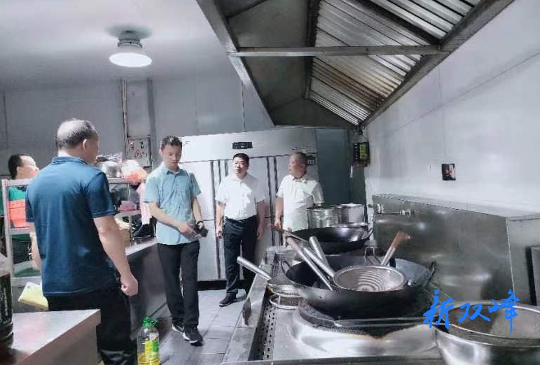 杏子铺镇：拧紧安全阀 守住安全线