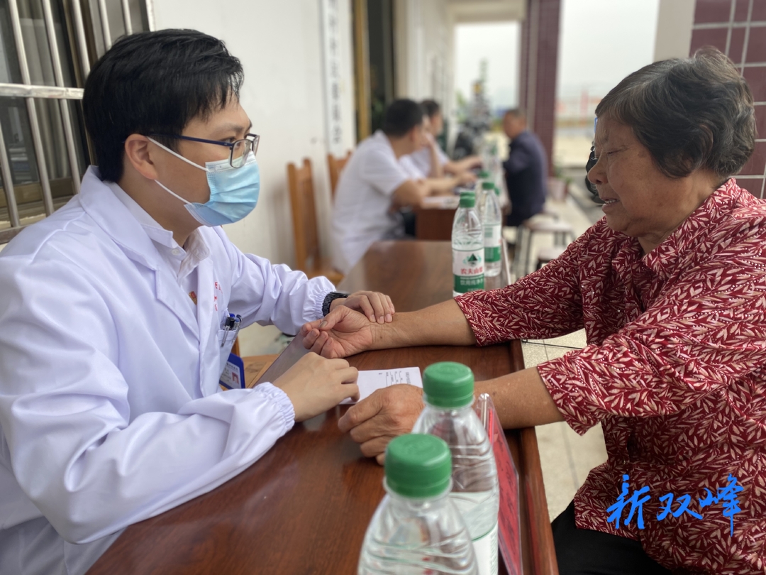 双峰：“四级”联动，筑牢“慢病管理”新防线