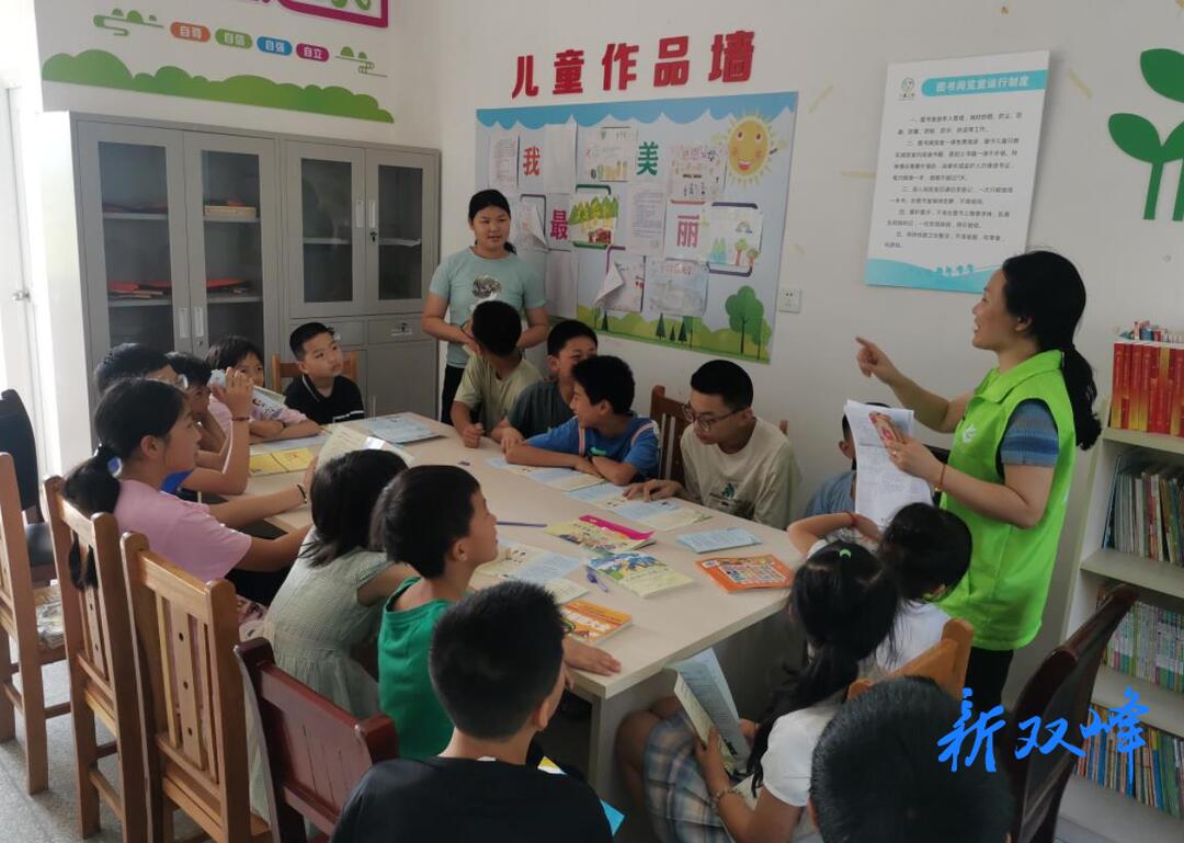 走马街镇社工站举办“育苗成长 书香童年”社区活动
