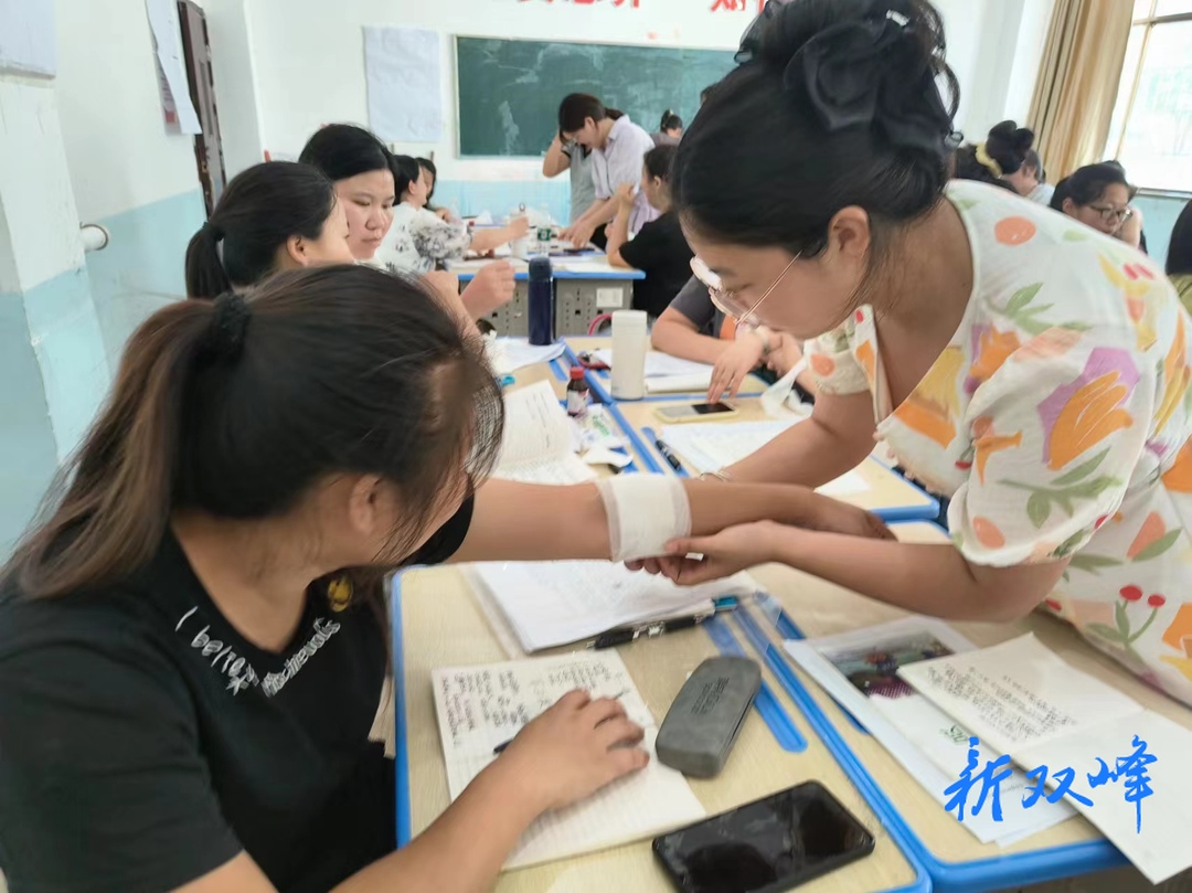 双峰职中：假期不打烊 技能培训忙