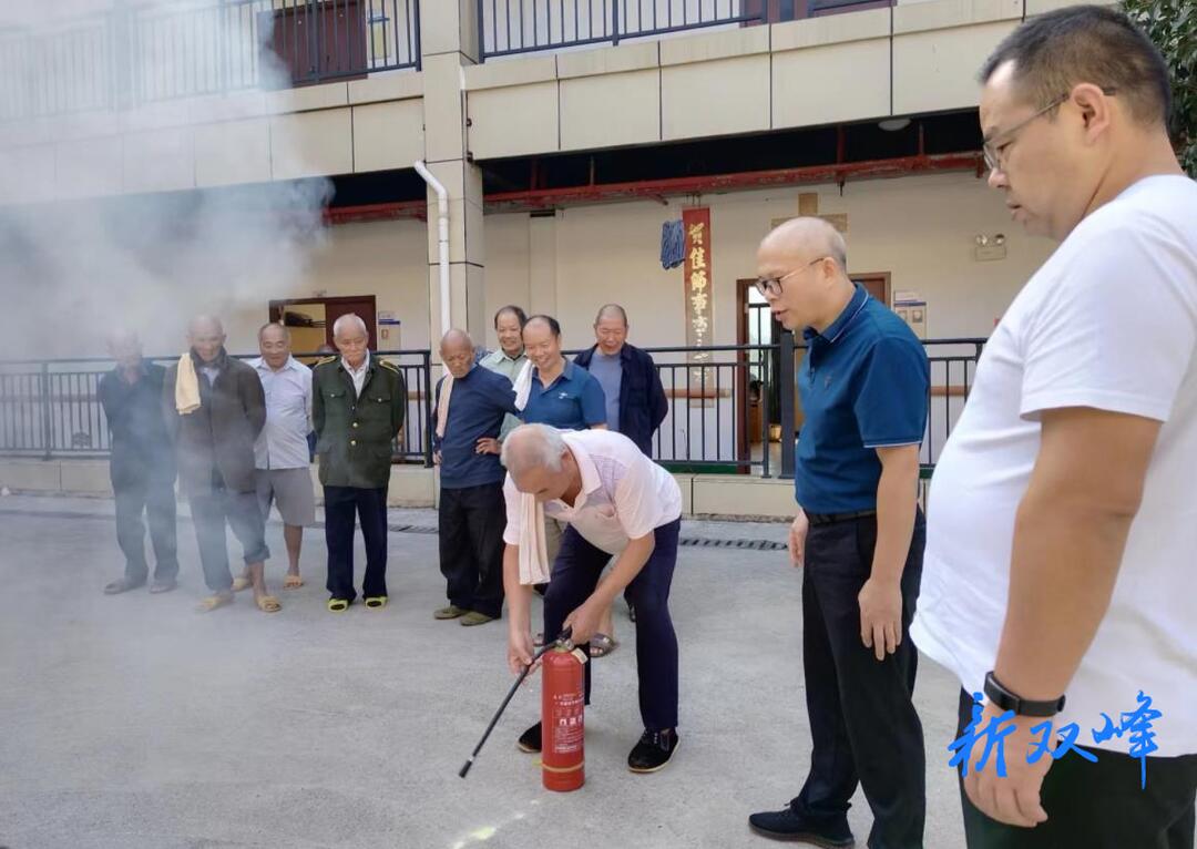 走马街镇中心敬老院开展消防安全系列活动