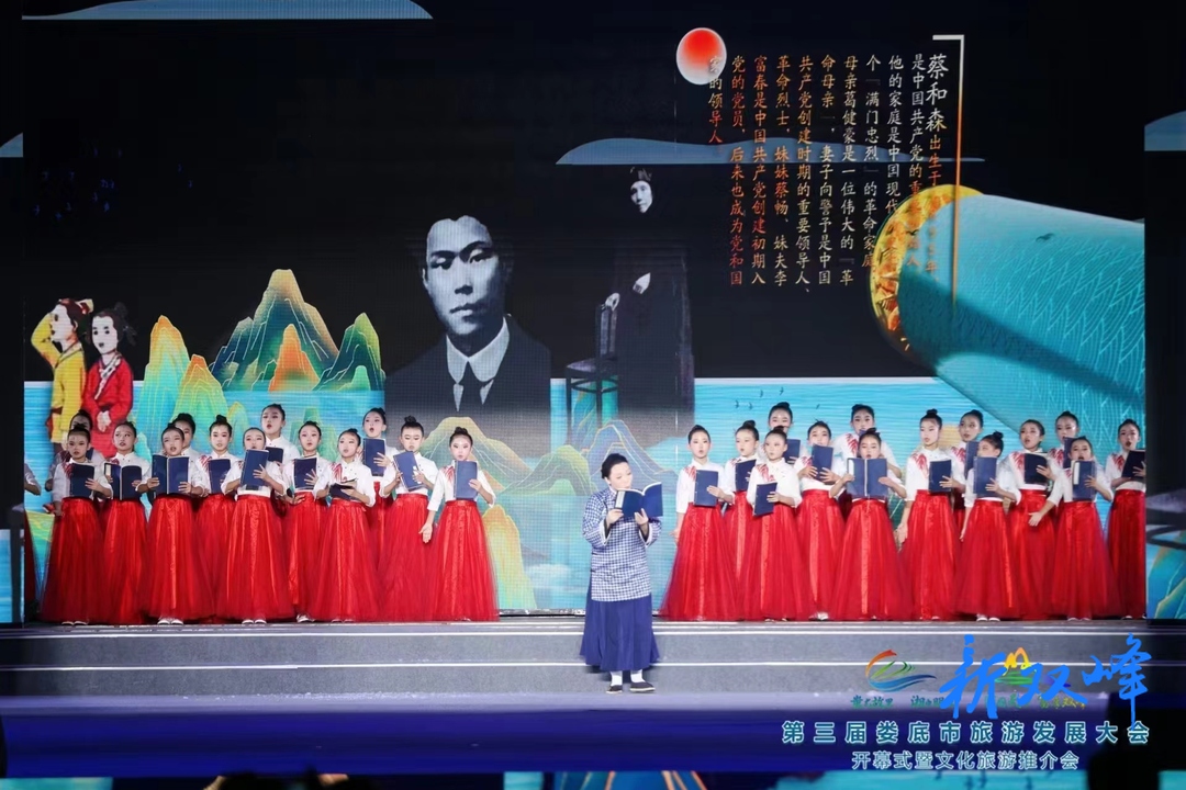 新双峰评论 | 跨越时空的壮丽史诗：解析《双峰之上》如何攀登艺术高峰
