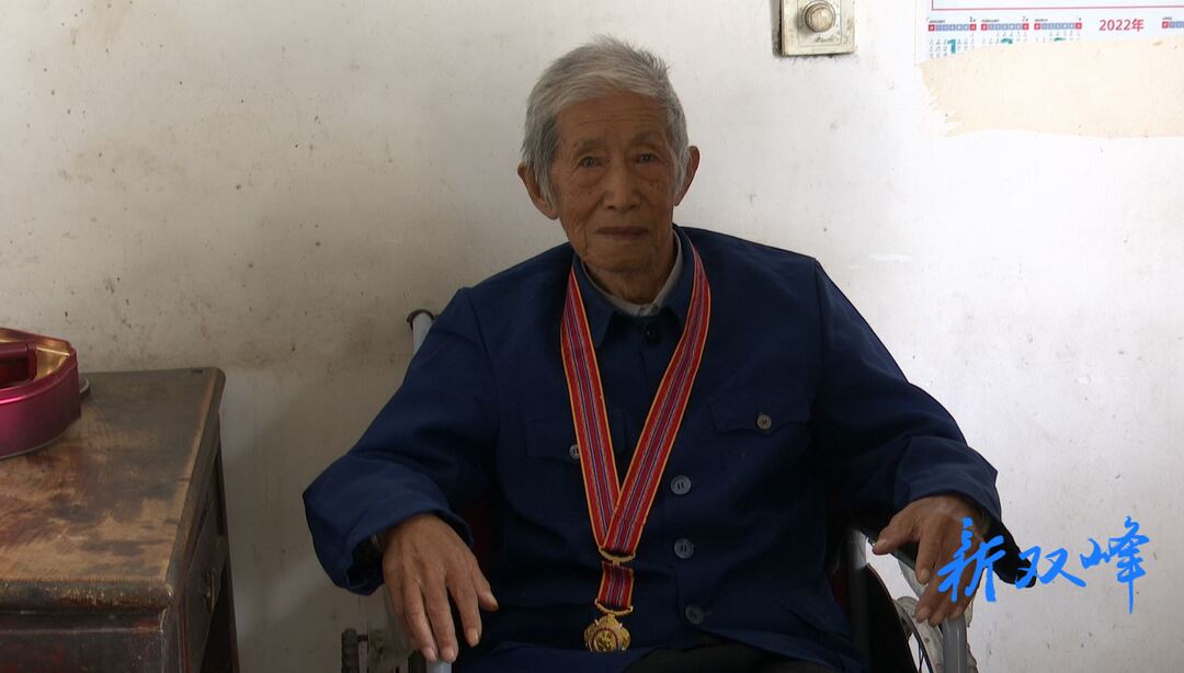 战魂不朽 抗美援朝老兵说②| 赵炳章：扎根乡村四十载  履职尽责谋振兴