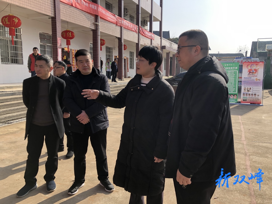 县残联开展全国爱耳日宣传教育活动