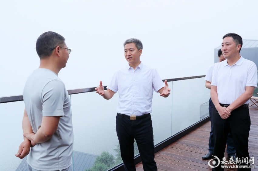 曾超群深入双峰县开展“十五五”规划专题调研：做强文旅产业 更好把“绿水青山”转化为“金山银山”