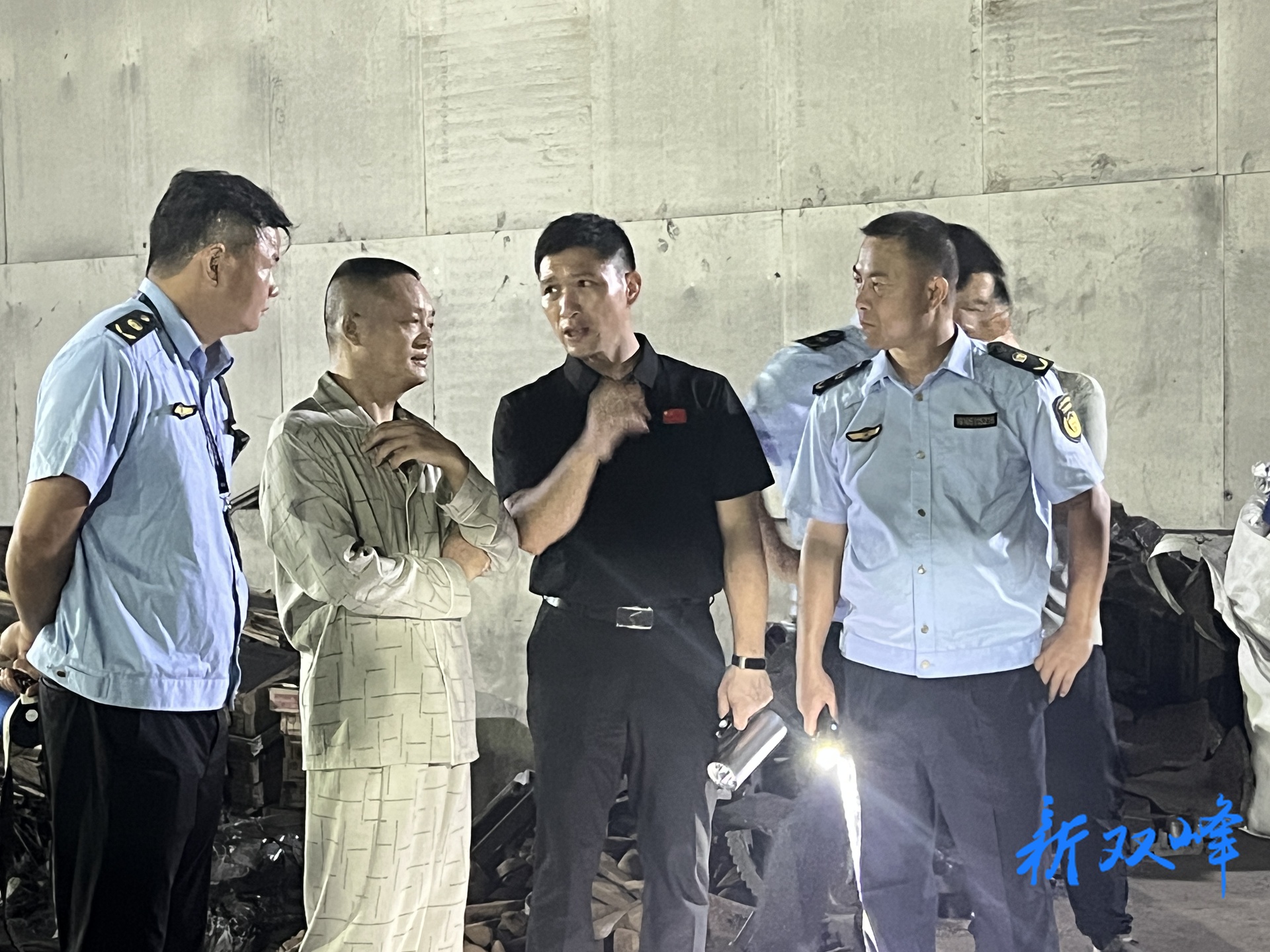 县领导带队开展铸造企业夜查“零点行动”