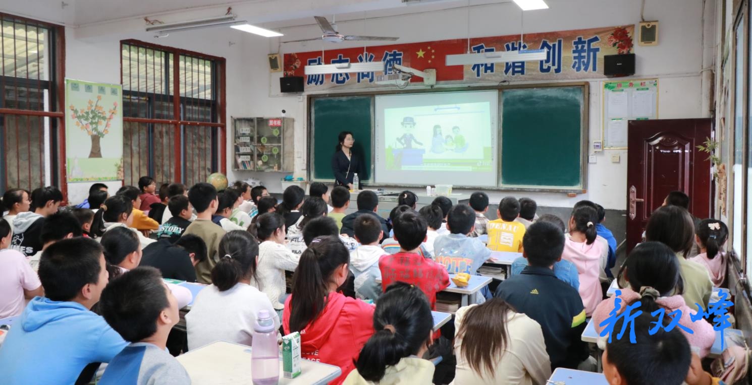 杏子铺镇：志愿者护航“法治护苗” 未成年人安全守护行动落地见效