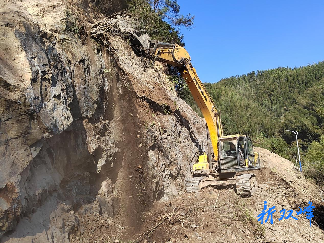 石牛乡湴田村 “兵支书” 罗立永：七年攻坚兑现承诺 山区小道变 “幸福通途”