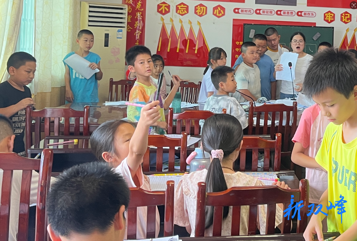 剪纸传非遗 绘就童梦传承